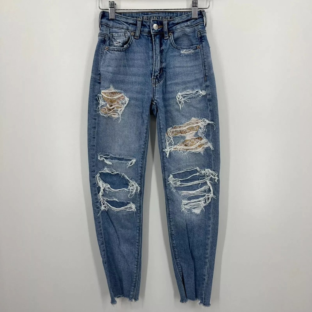 American Eagle Mom Straight Jeans 000 Light Wash Distressed Floral Lace Strigid